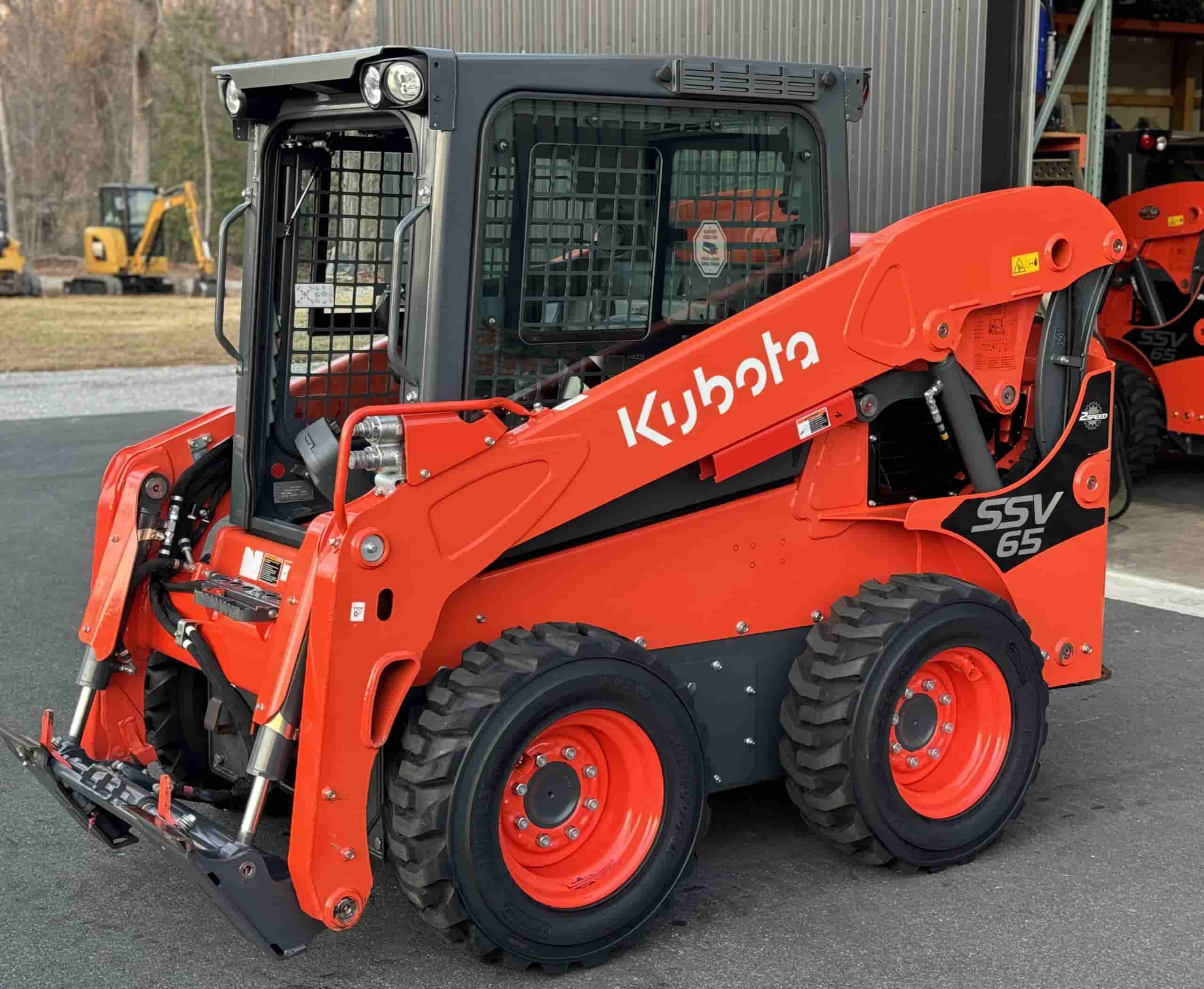 2022 KUBOTA SSV65 HIGH FLOW
